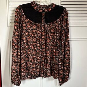 4 for $20 NWT Maurices Black and Floral Top with Lace Sz M